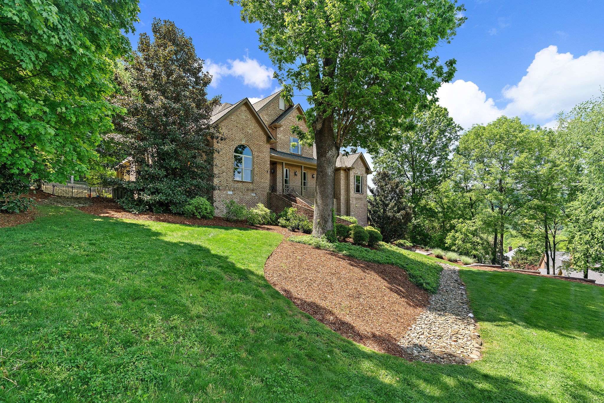 Brentwood, TN 37027,1112 Radnor Glen Dr
