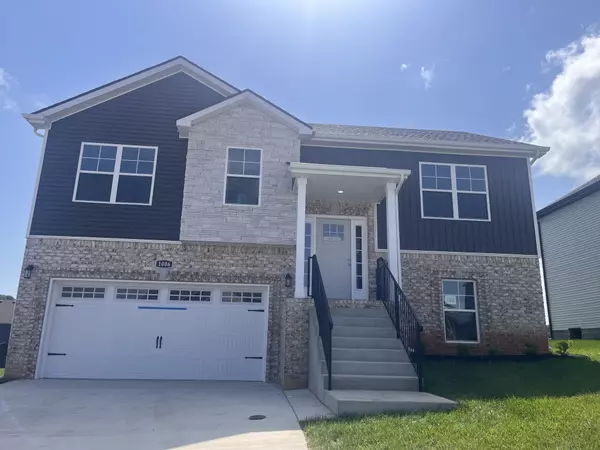 1006 Tufnel Dr, Clarksville, TN 37040