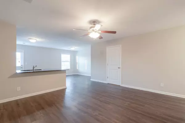 Clarksville, TN 37043,121 MELBOURNE DR #G