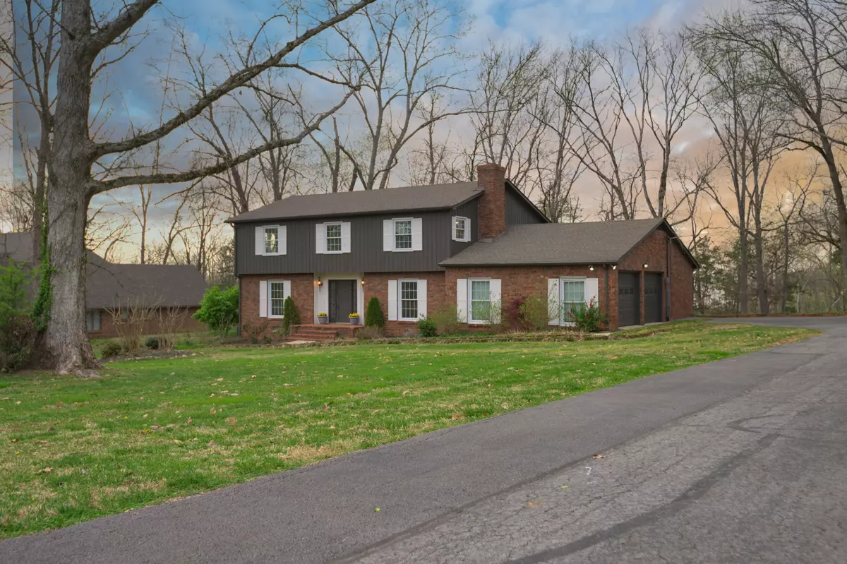 Shelbyville, TN 37160,366 Riverbend Country Club Rd