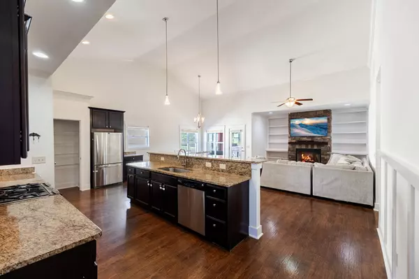 464 Highpoint Ter Brentwood, TN 37027