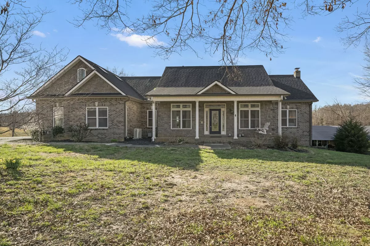 Burns, TN 37029,1053 Hall Cemetery Road