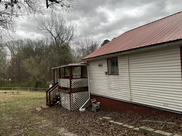 Camden, TN 38320,252 Washington Ave