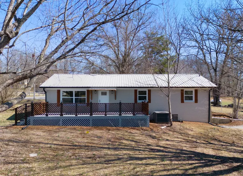 66 Red Oak St, Mcminnville, TN 37110