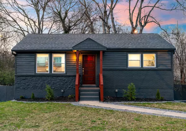 913 Lemont Ct, Nashville, TN 37216