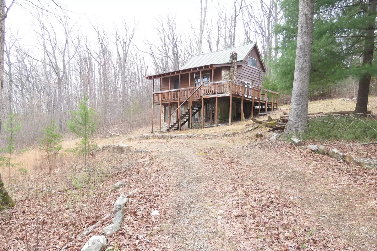 Crossville, TN 38572,102 Siever Rd