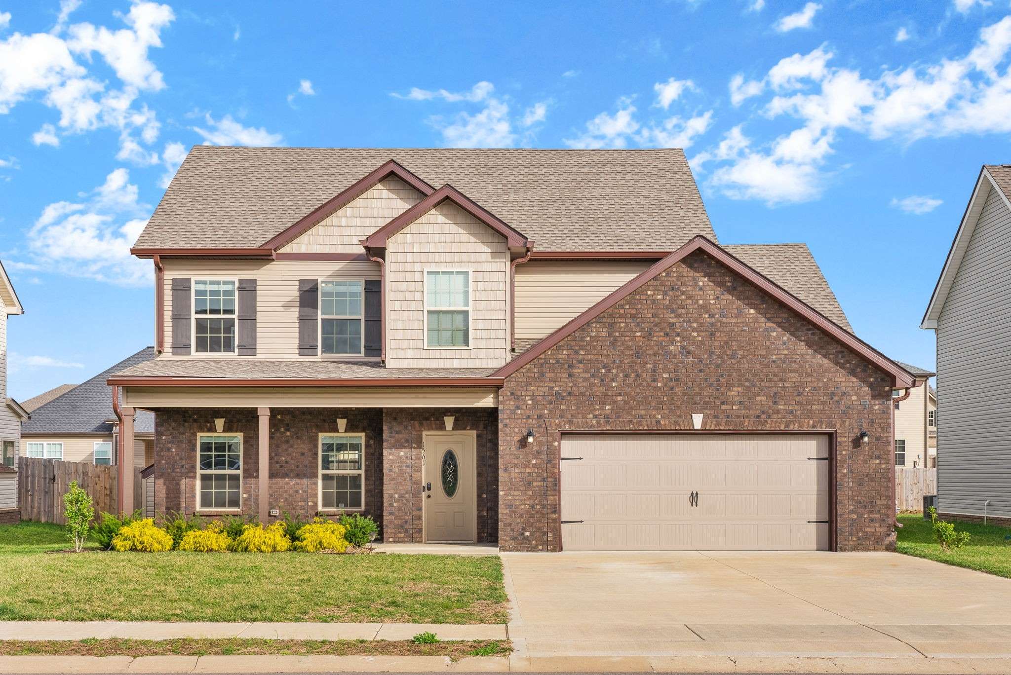 1561 Kestrel Dr, Clarksville, TN 37040