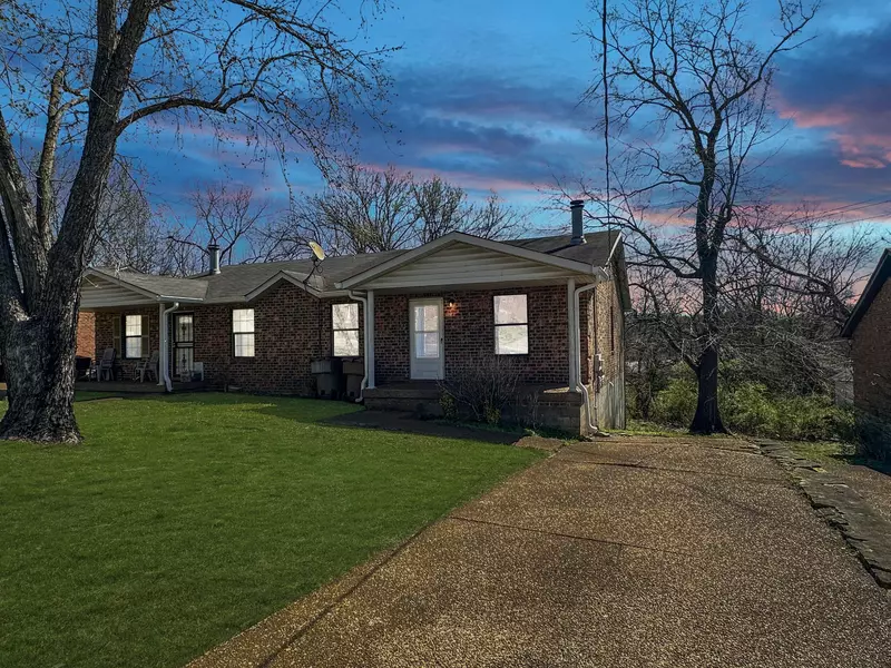 509 Phipps Dr, Nashville, TN 37218