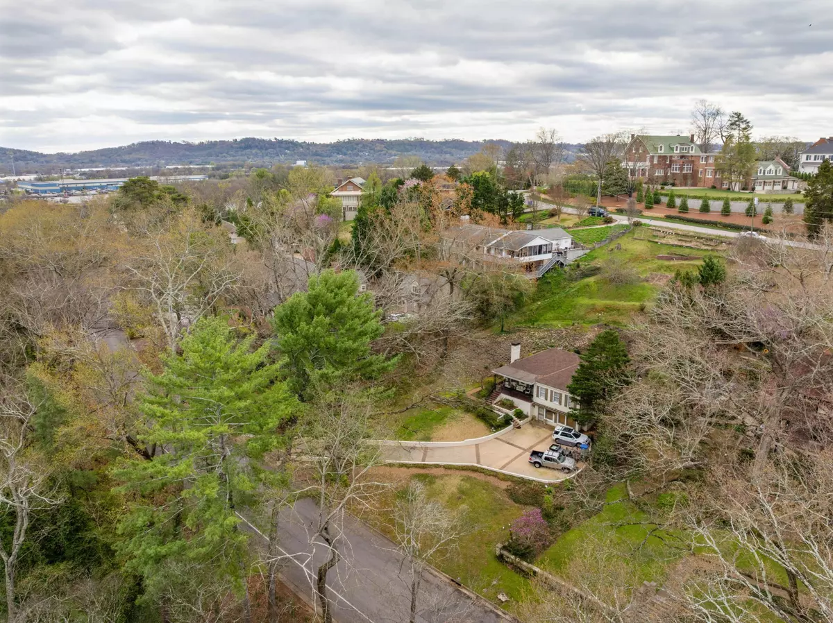 Chattanooga, TN 37405,1608 Riverview Road