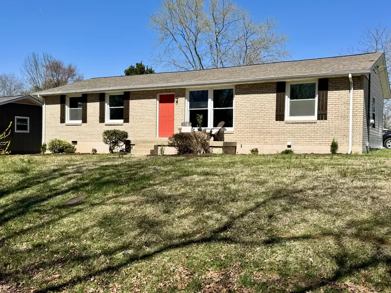 418 Hickory Bend Dr, Greenbrier, TN 37073