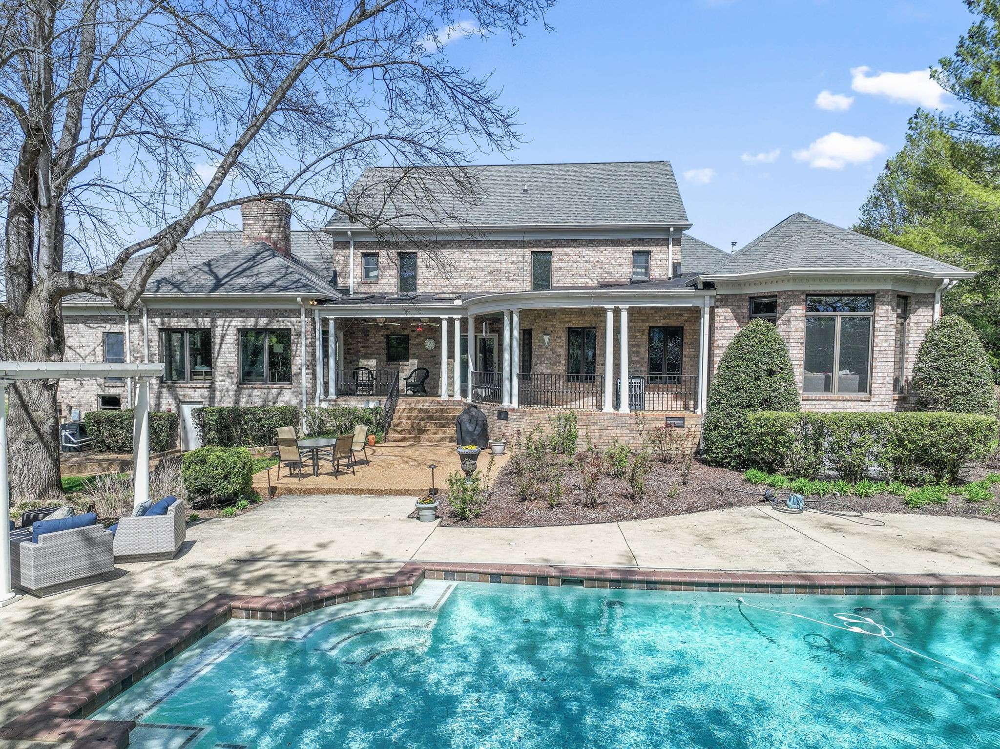 6401 Worchester Dr, Nashville, TN 37221