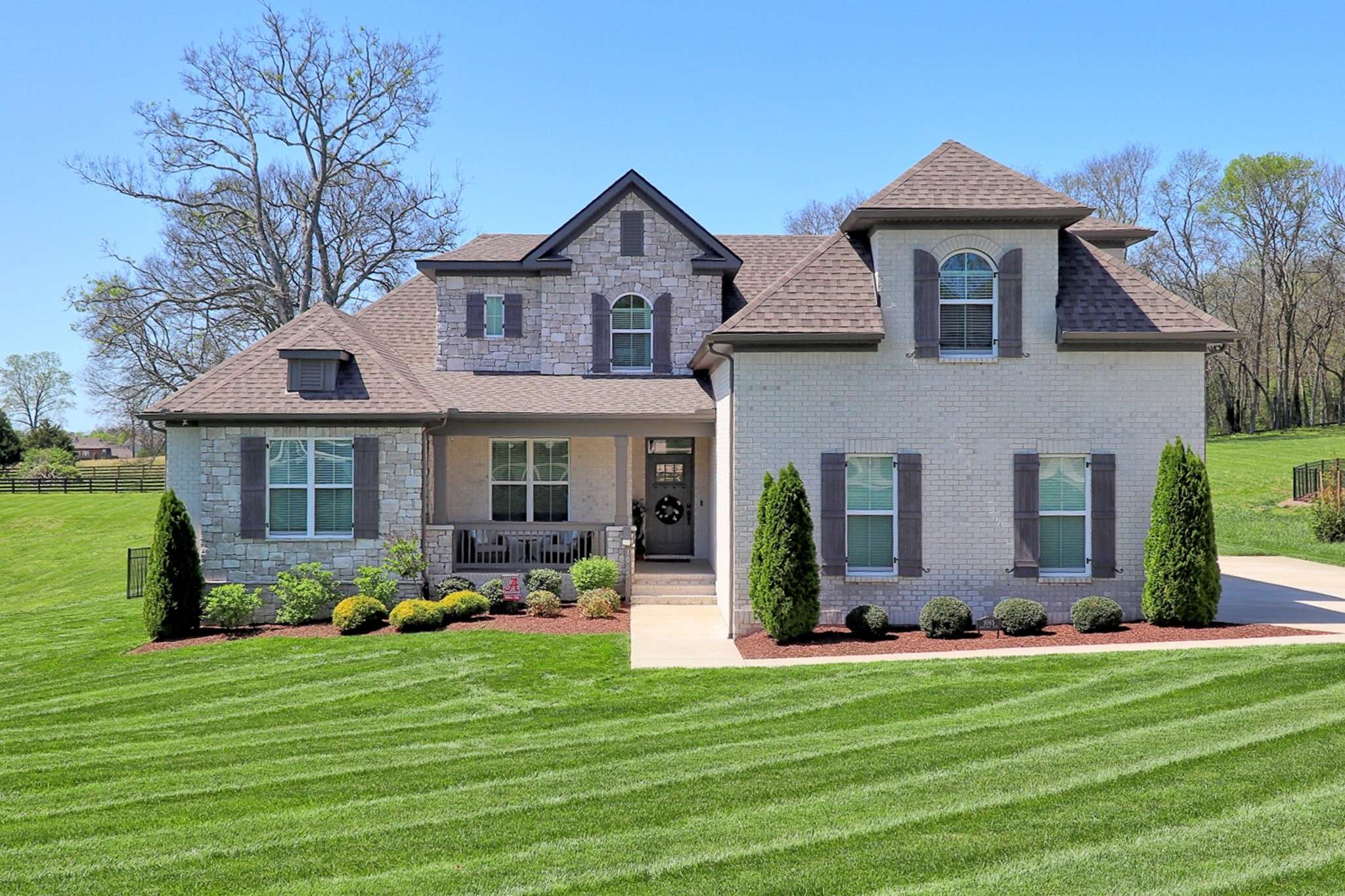 1065 Hideaway Rd, Columbia, TN 38401