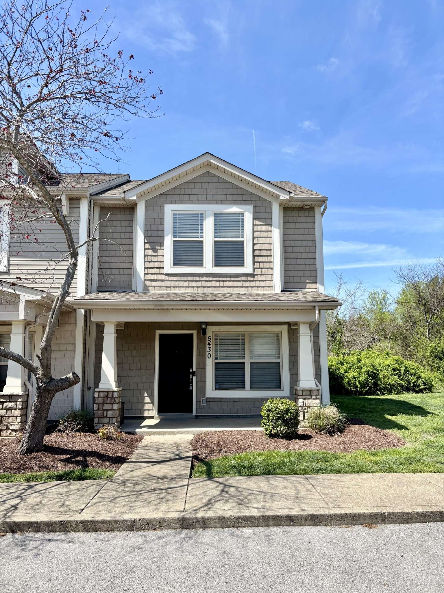 5430 Perlou Ln, Murfreesboro, TN 37128