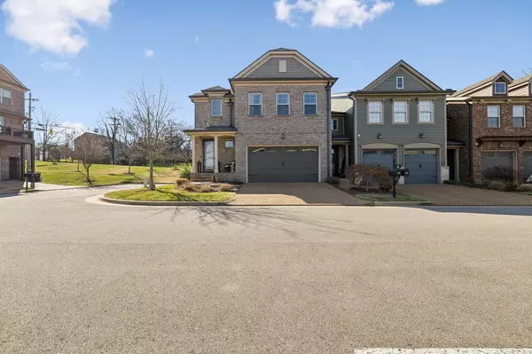 Nashville, TN 37221,928 Silkwood Cir