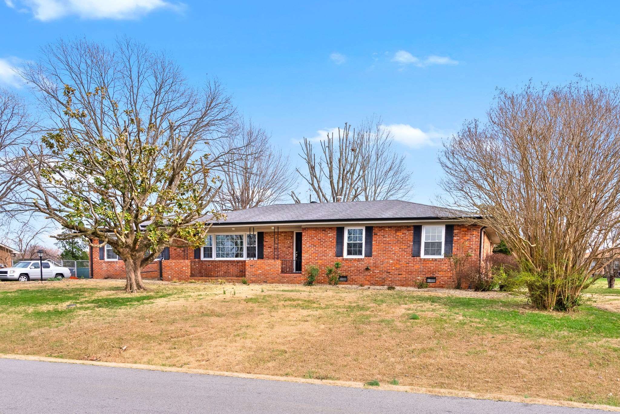Hopkinsville, KY 42240,114 Donna Dr