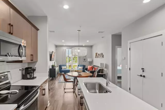 Nashville, TN 37209,5403 Centennial Blvd #203
