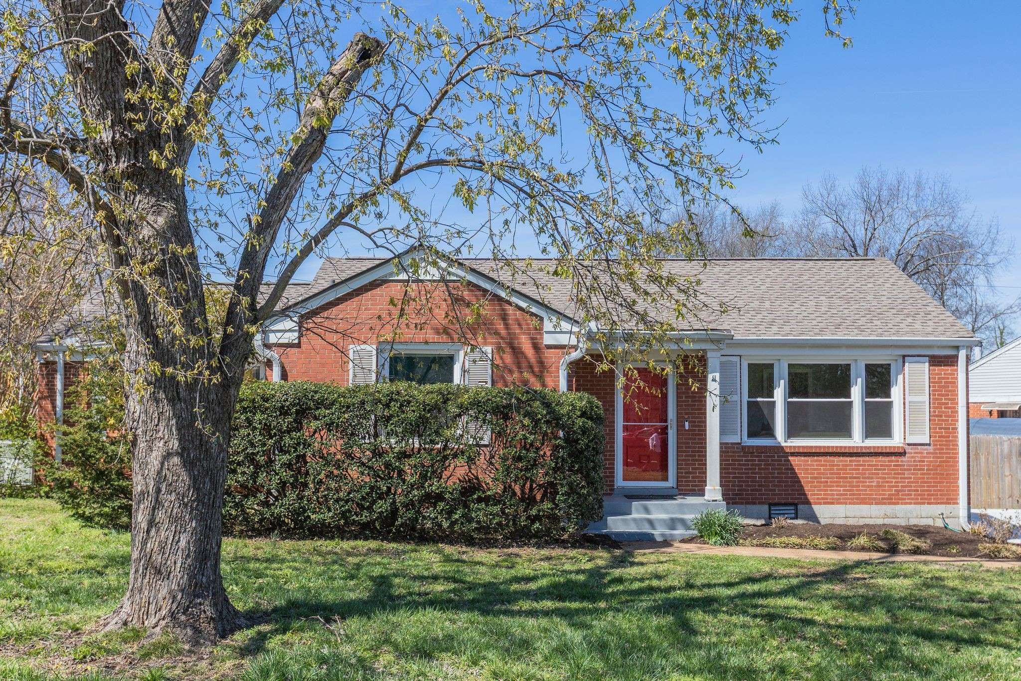 3225 Holbrook Dr,  Nashville,  TN 37211