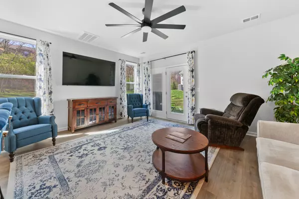 1010 Marcy Lndg Columbia, TN 38401