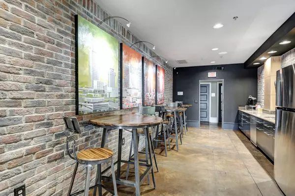 Nashville, TN 37203,1803 Broadway #202