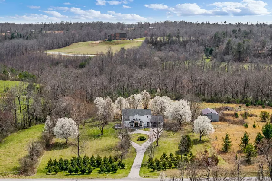 10065 Sparta Hwy, Crossville, TN 38572