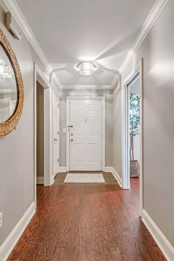 Nashville, TN 37215,2025 Lombardy Ave #2025