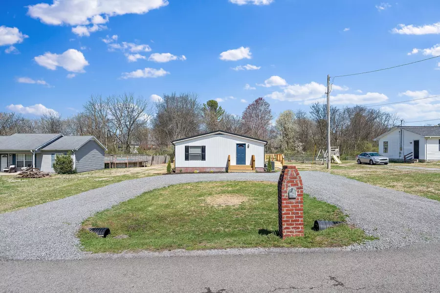 170 Hollywood Blvd, Gallatin, TN 37066