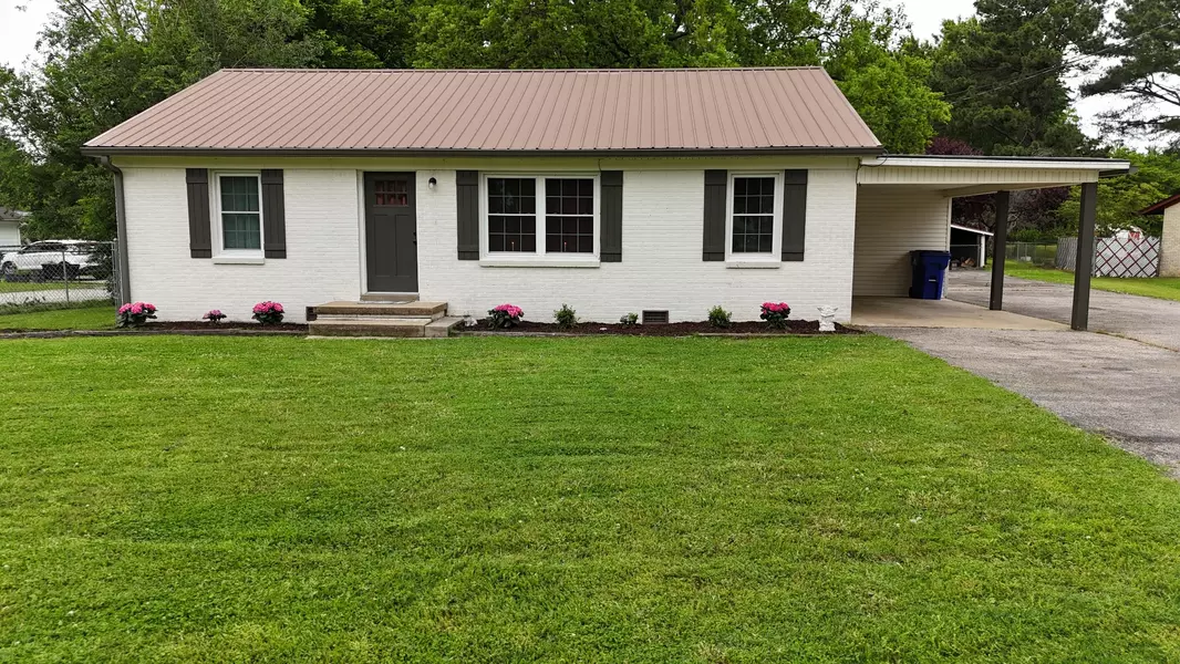 19 Paris Pike, Mc Kenzie, TN 38201