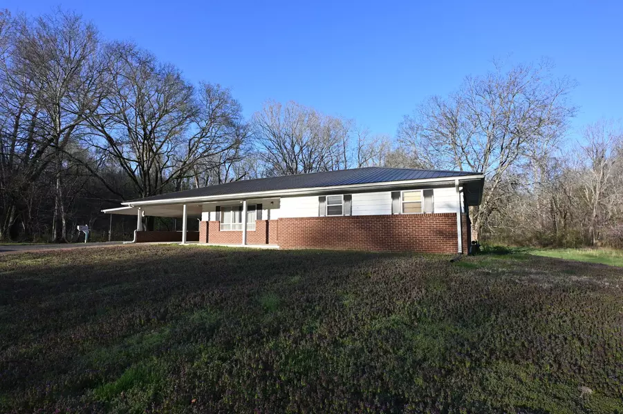 3092 Old Highway 13 #S, Linden, TN 37096