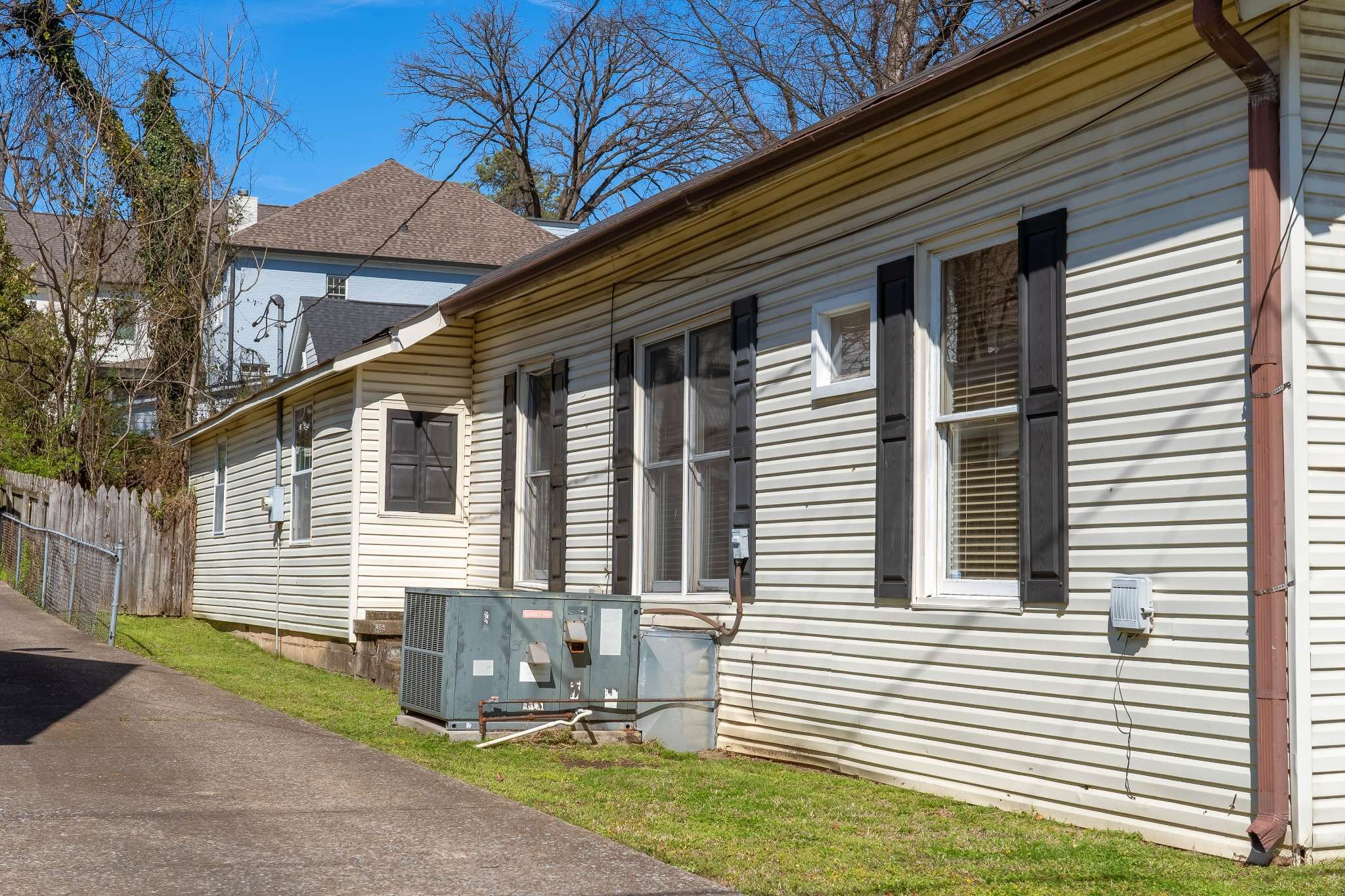 Nashville, TN 37203,920 Wedgewood Ave