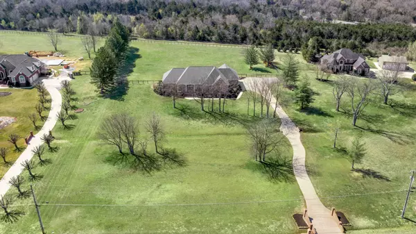 119 Blue Ribbon Trl, Christiana, TN 37037