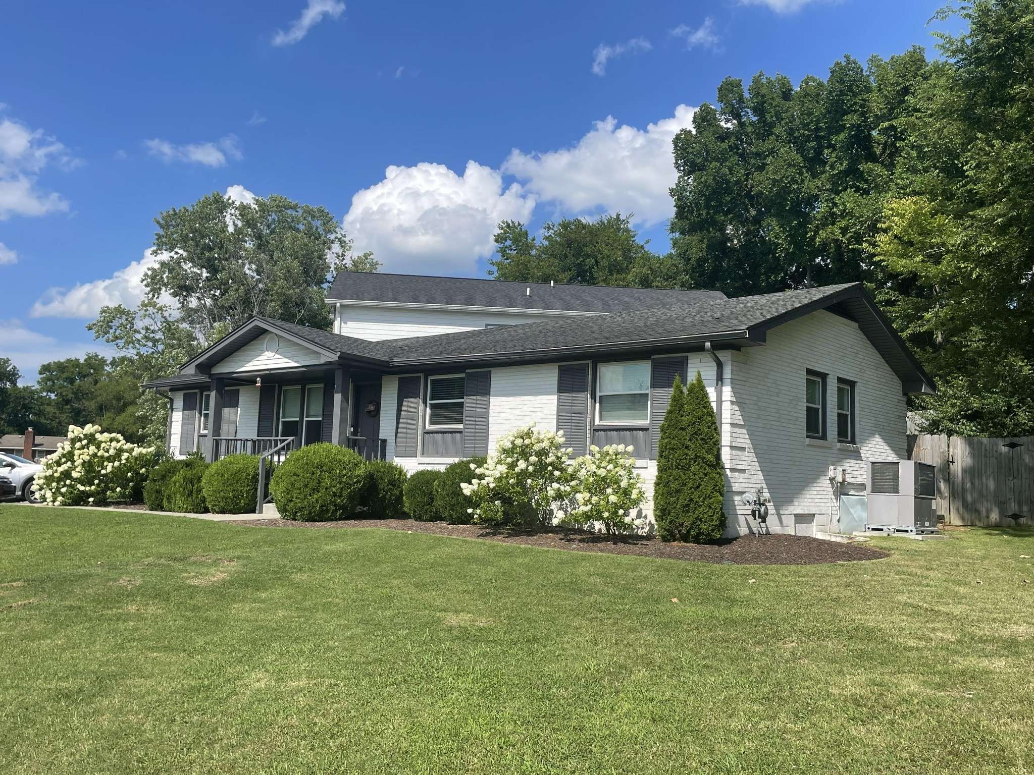 Nashville, TN 37209,6521B Premier Dr