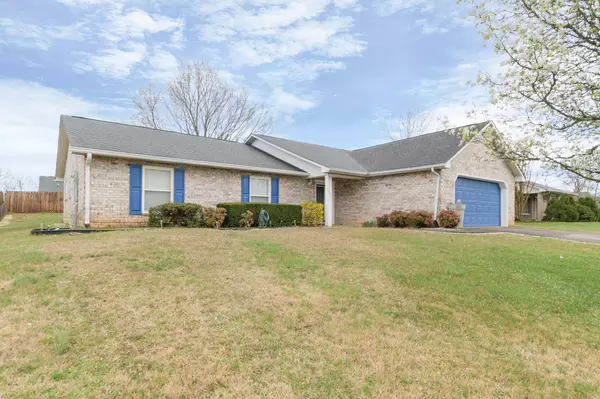 1422 Beaumont Avenue, Maryville, TN 37803