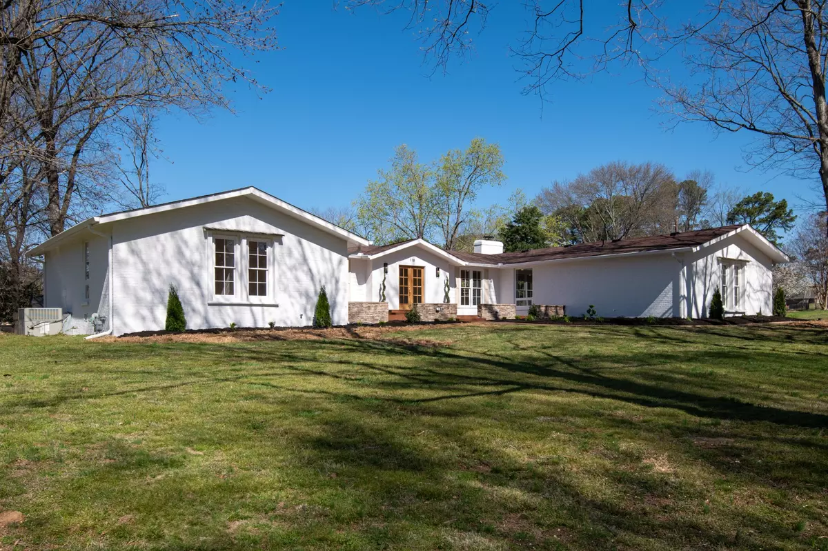 Hendersonville, TN 37075,118 Trout Valley Dr