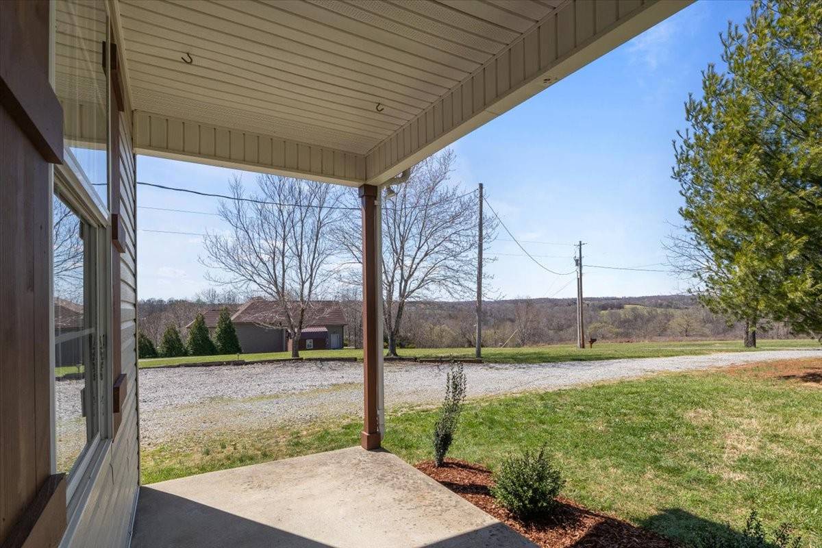 Cunningham, TN 37052,650 Wall Rd