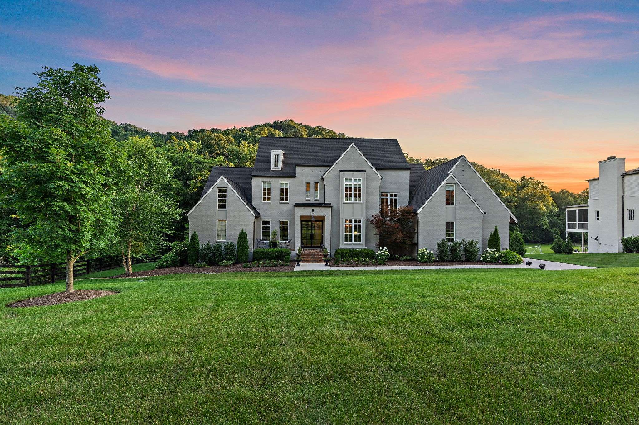 1049 Holly Tree Gap Rd, Brentwood, TN 37027