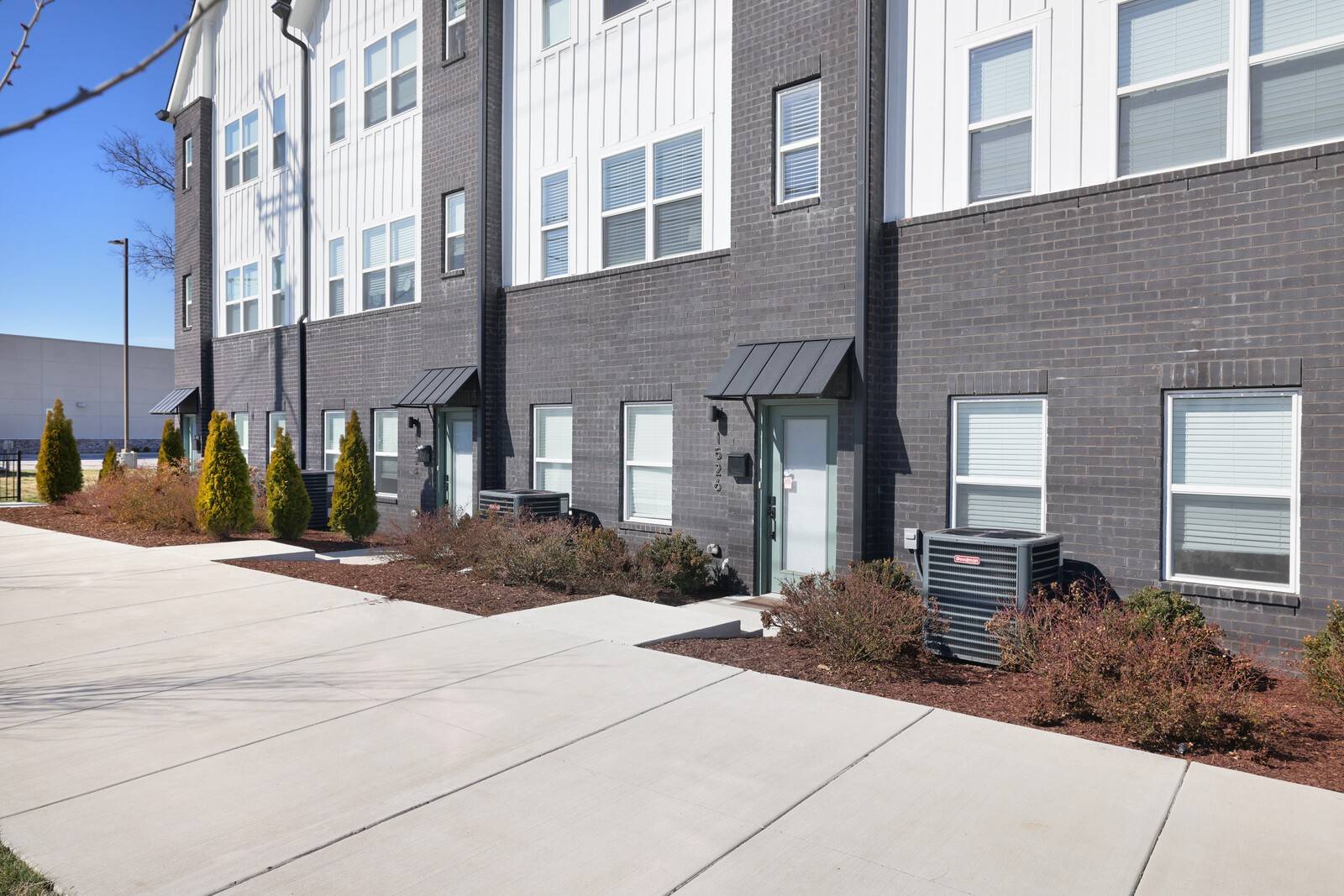 Nashville, TN 37210,1526 Lebanon Pike
