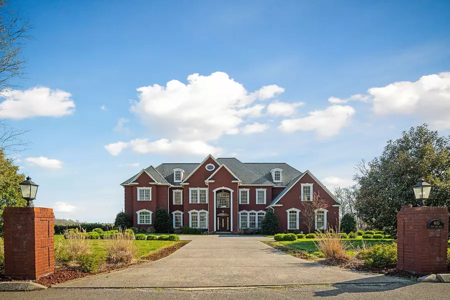 4655 Bear Lake Rd, Cookeville, TN 38506