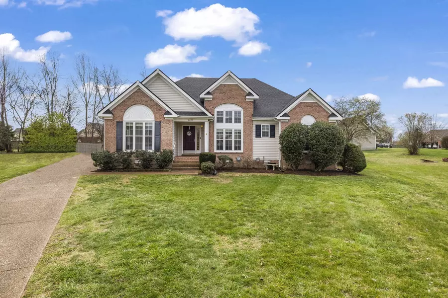 2827 Jason Ct, Thompsons Station, TN 37179