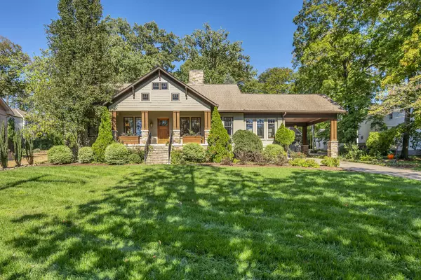 2210 Sharondale Dr, Nashville, TN 37215