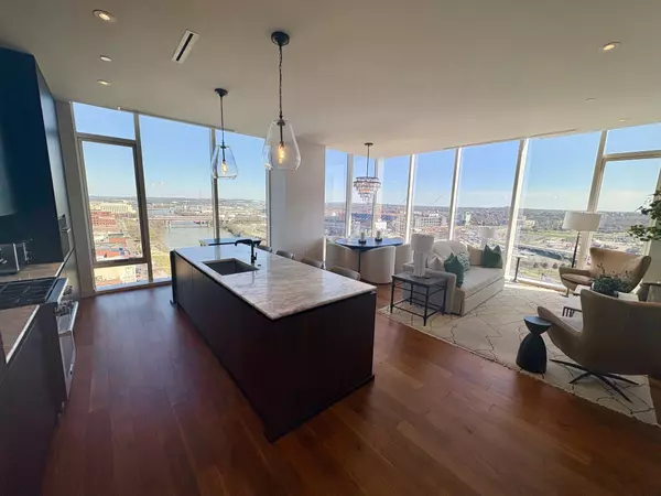 Nashville, TN 37201,160 2nd Ave #S #1707