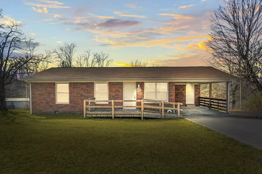 4041 Brown St, Westmoreland, TN 37186