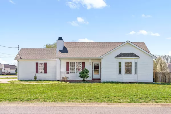 3749 Hannah Elizabeth Ct, Clarksville, TN 37042