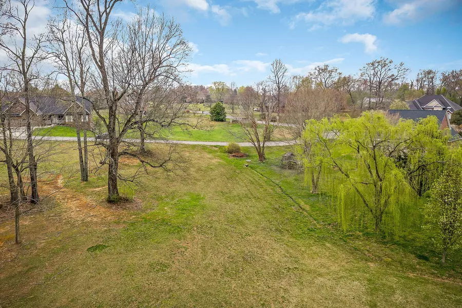 406 S Plantation Dr, Cookeville, TN 38506