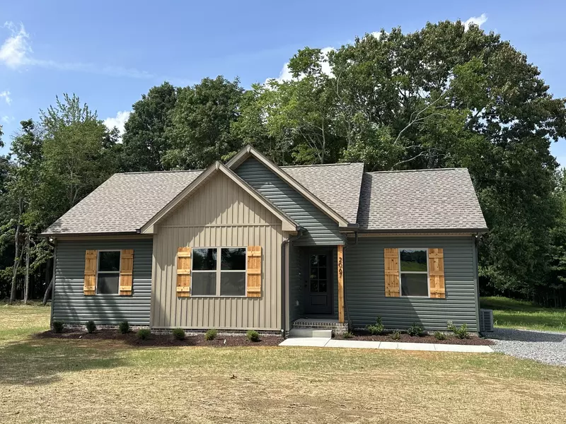 2067 Highway 259, Portland, TN 37148
