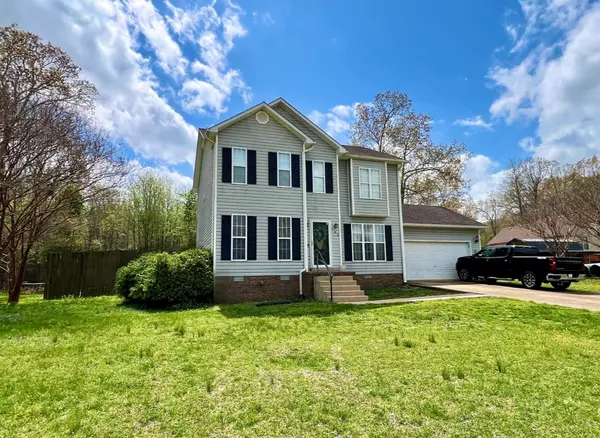 Lawrenceburg, TN 38464,104 E Laurel Dr