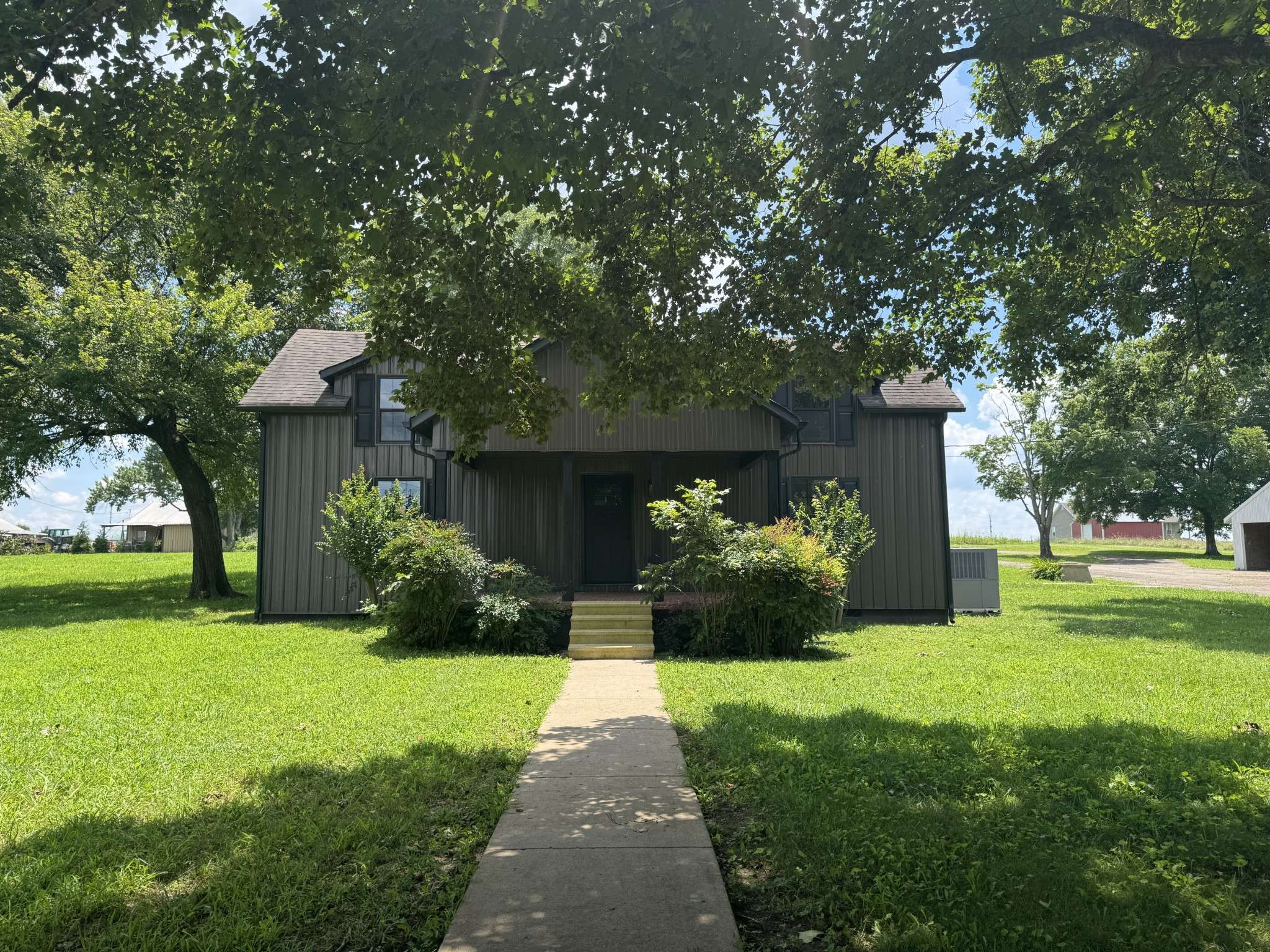 1612 Ardmore Hwy, Taft, TN 38488