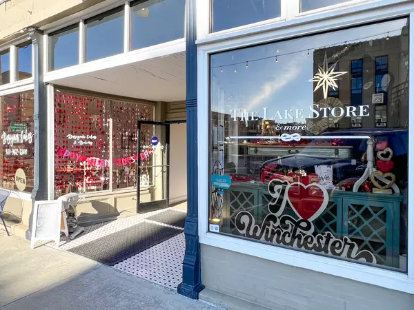 Winchester, TN 37398,7 S College St