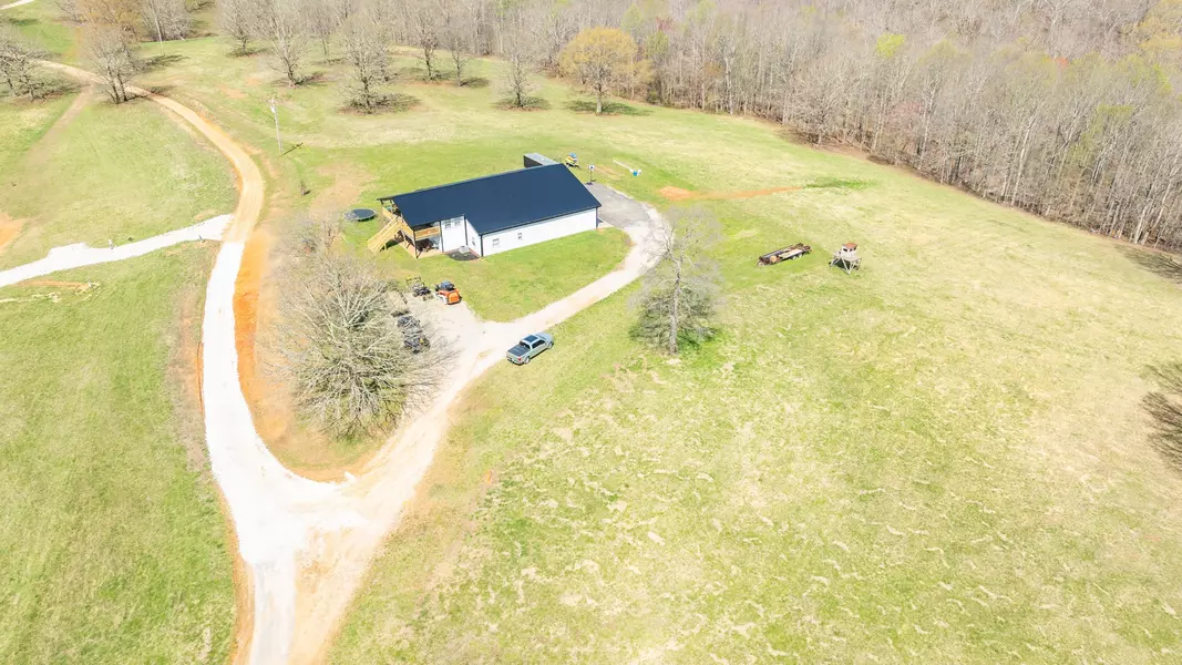 101 Hummingbird Trl, Mount Pleasant, TN 38474