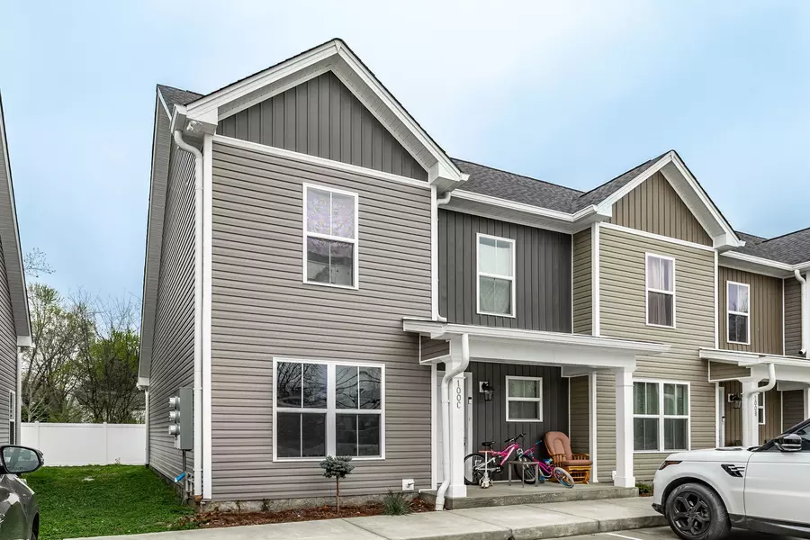 100 Billy Robb St #C, Greenbrier, TN 37073