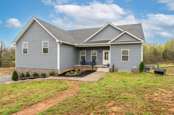 258 Woodruff Rd, Adams, TN 37010